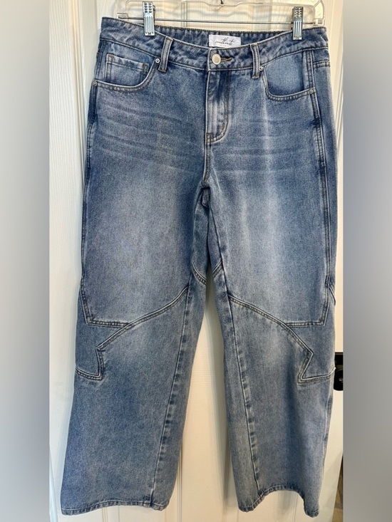 Sweethearts Los Angeles Denim - Sweethearts Los Angeles Wide Leg Star Jeans - Size 30 - Comfy & Cute!